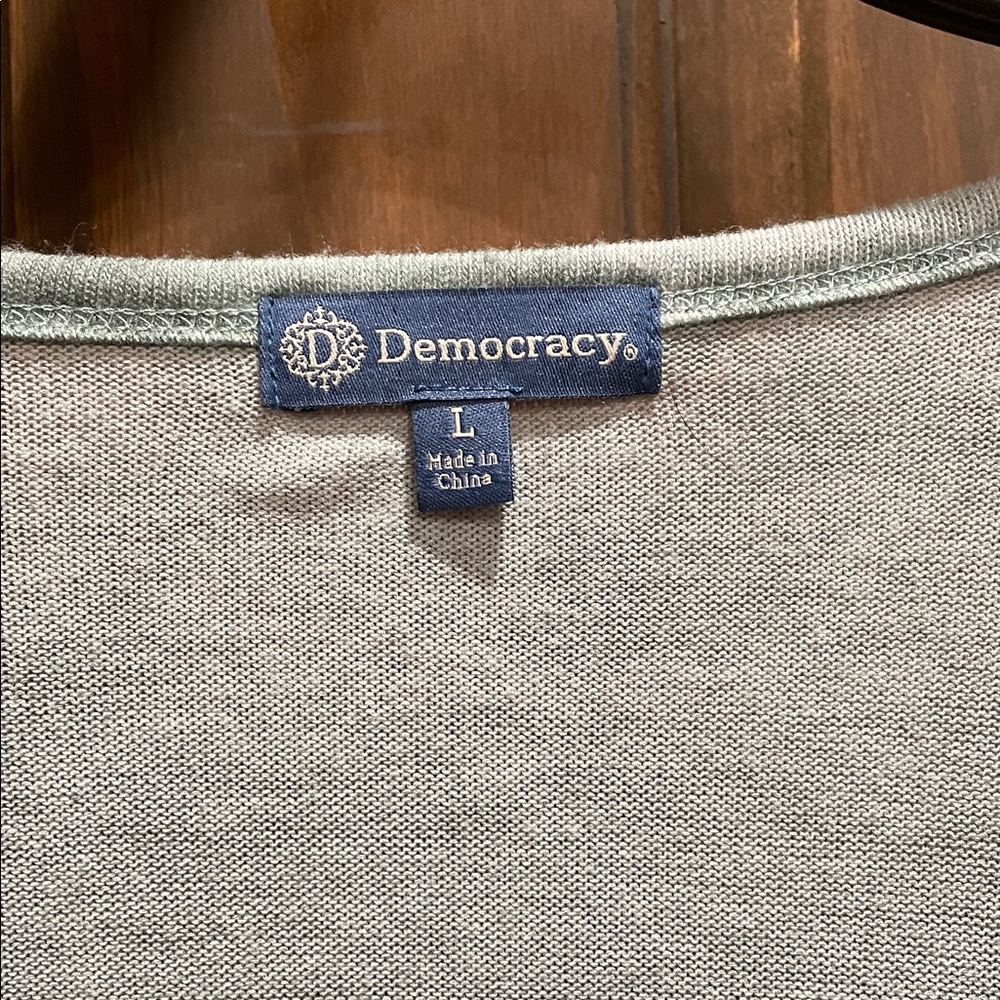 Democracy Gray Tie-Dye Long Sleeve Top - Picture 2 of 4
